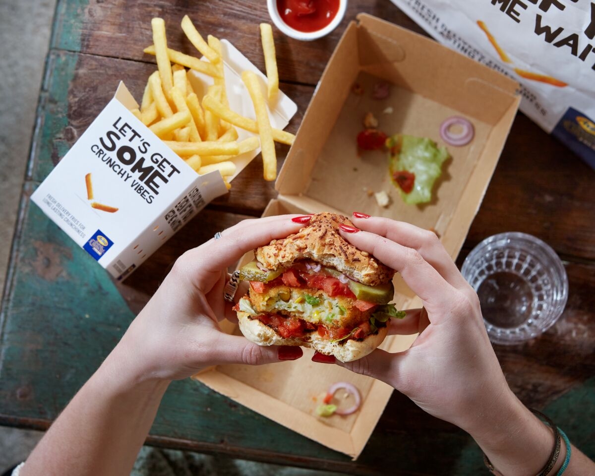 Vegetarische burger - Aviko SuperCrunch - thuisbezorging - Aviko Foodservice liggend