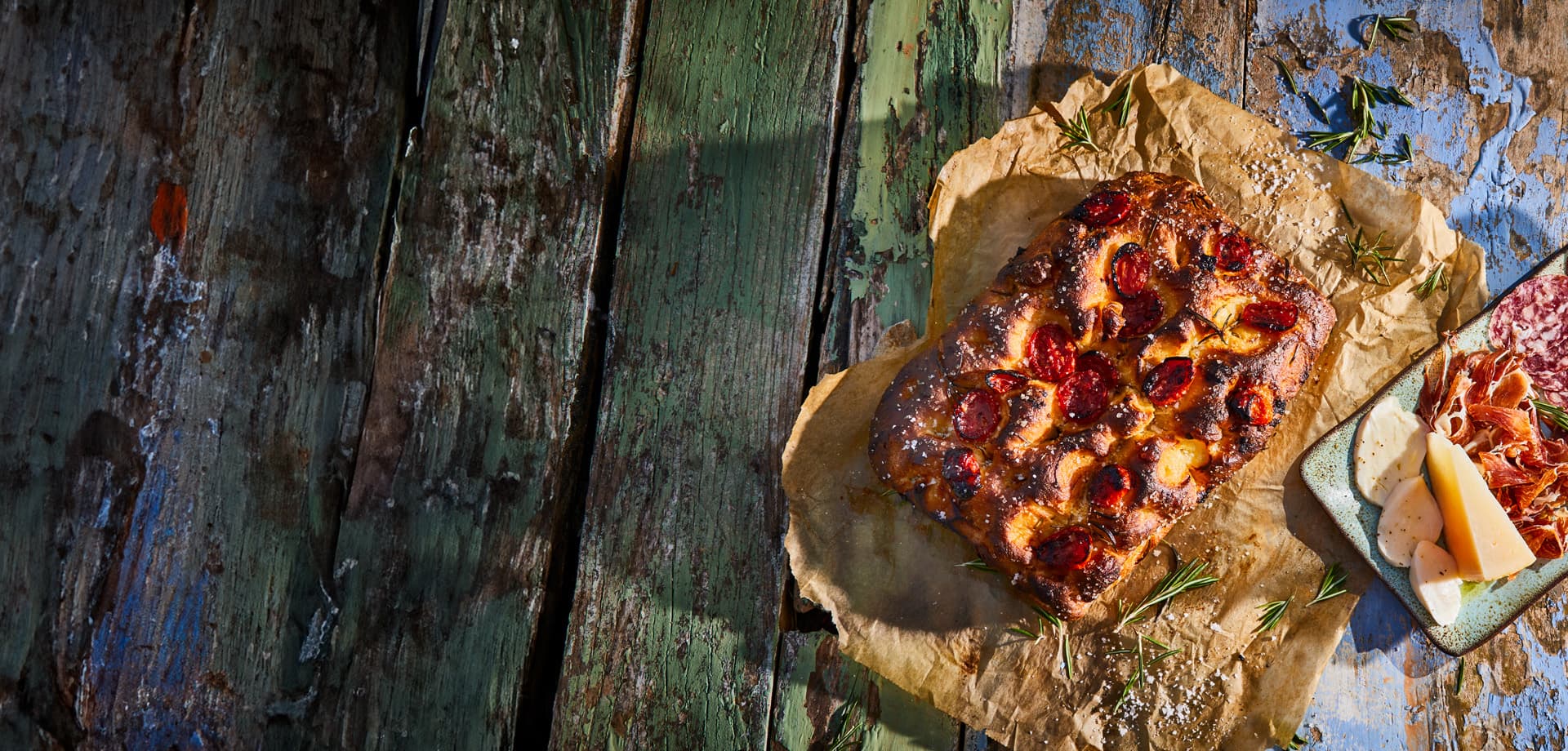 focaccia_met_cherrytomaatjes_en_rozemarijn_-_aviko_foodservice