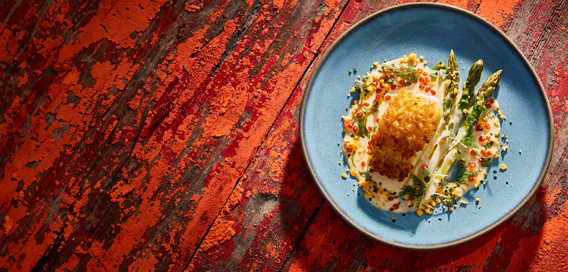 witte_vis_met_krokante_rosti_topping_en_asperges_-_aviko_foodservice