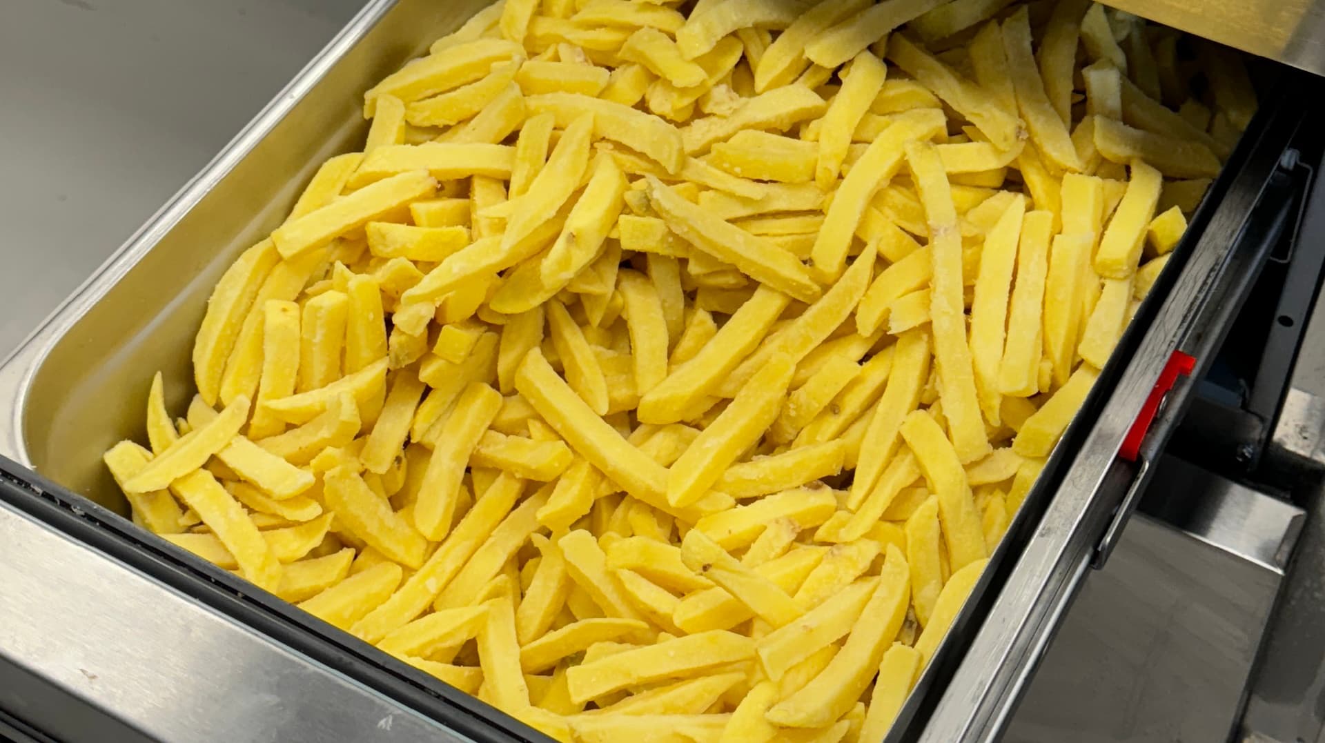 avfs-240193-01_house_of_fries_website_-_image_block_-_1920x1177px_0.jpg