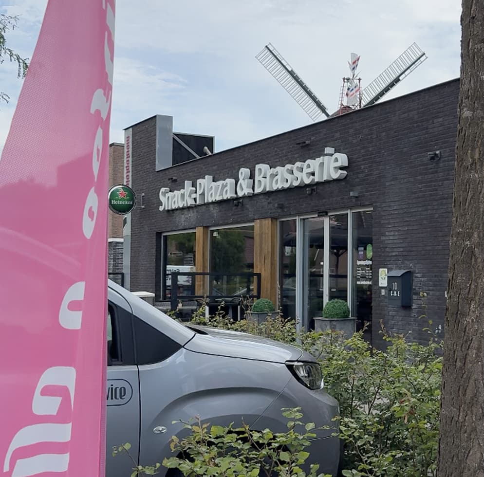 Marcel-van-Veen-Snack-plaza-gevel