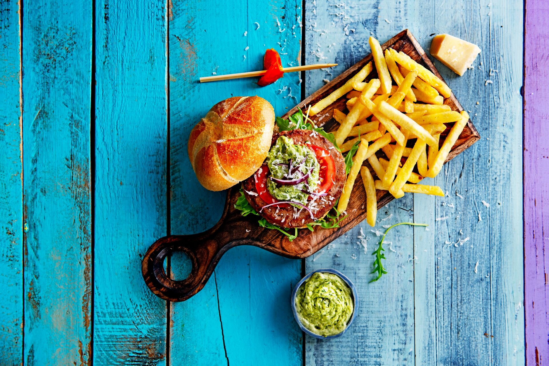 Aviko-Supercrunch 9,5 mm with burger 2