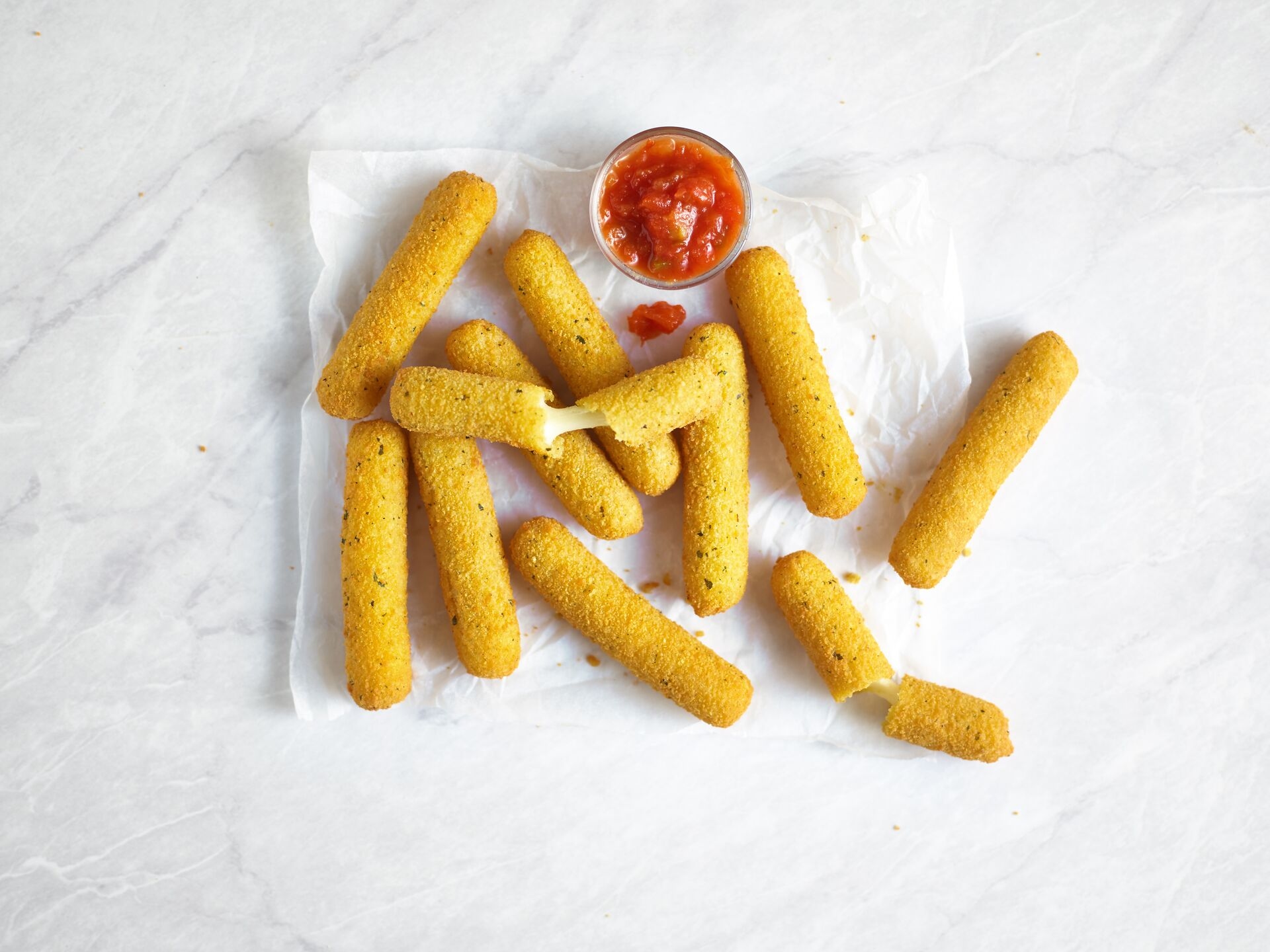 Aviko-mozzarella-sticks-fast-food
