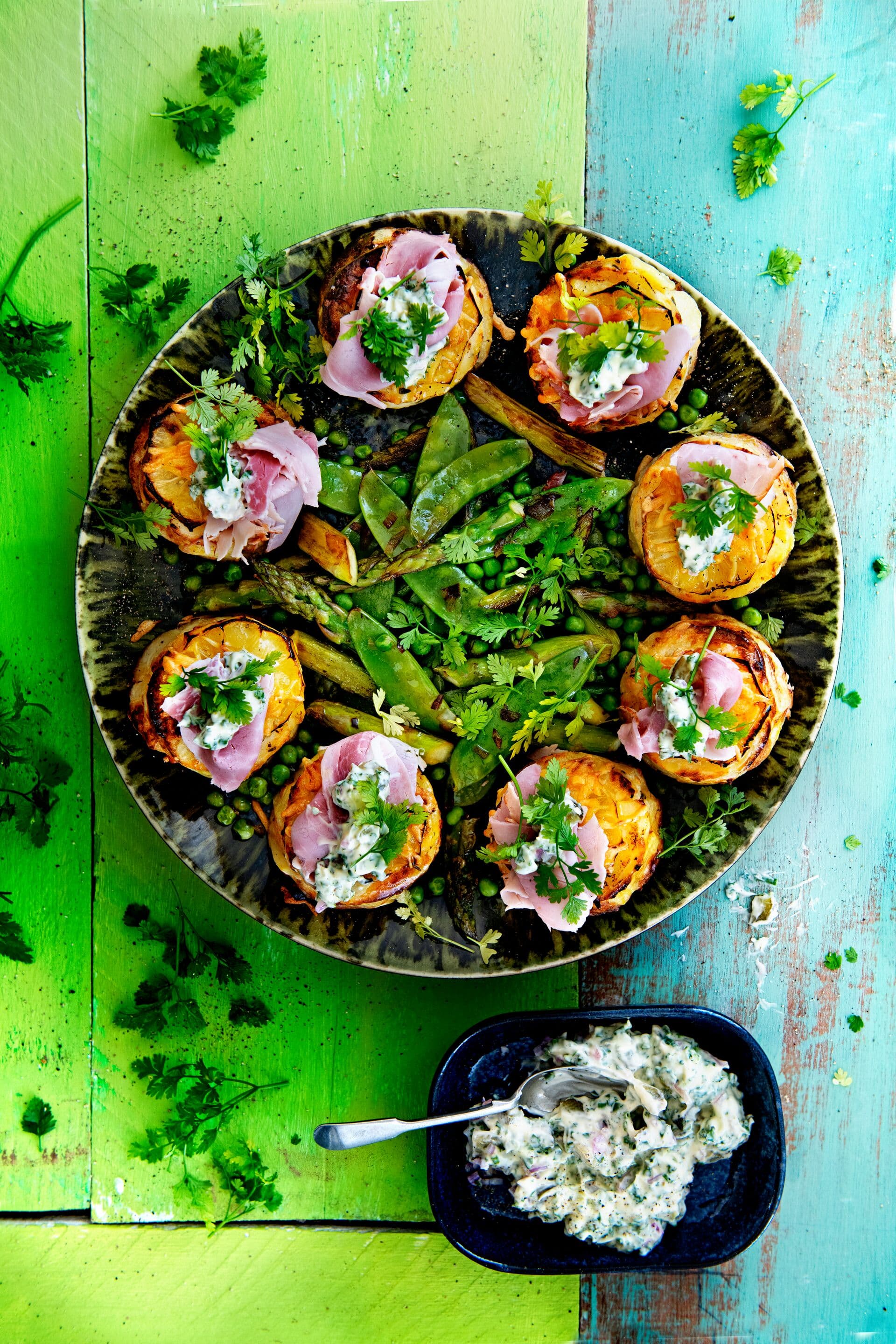 citroengratins-met-beenham--remoulade--voorjaarsgroenten-en-aardappelgratins-tijm---rozemarijn